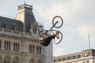 九游娱乐下载-“跑酷赛场:东安湖体育公园成为极限运动的全新战场” 第2张